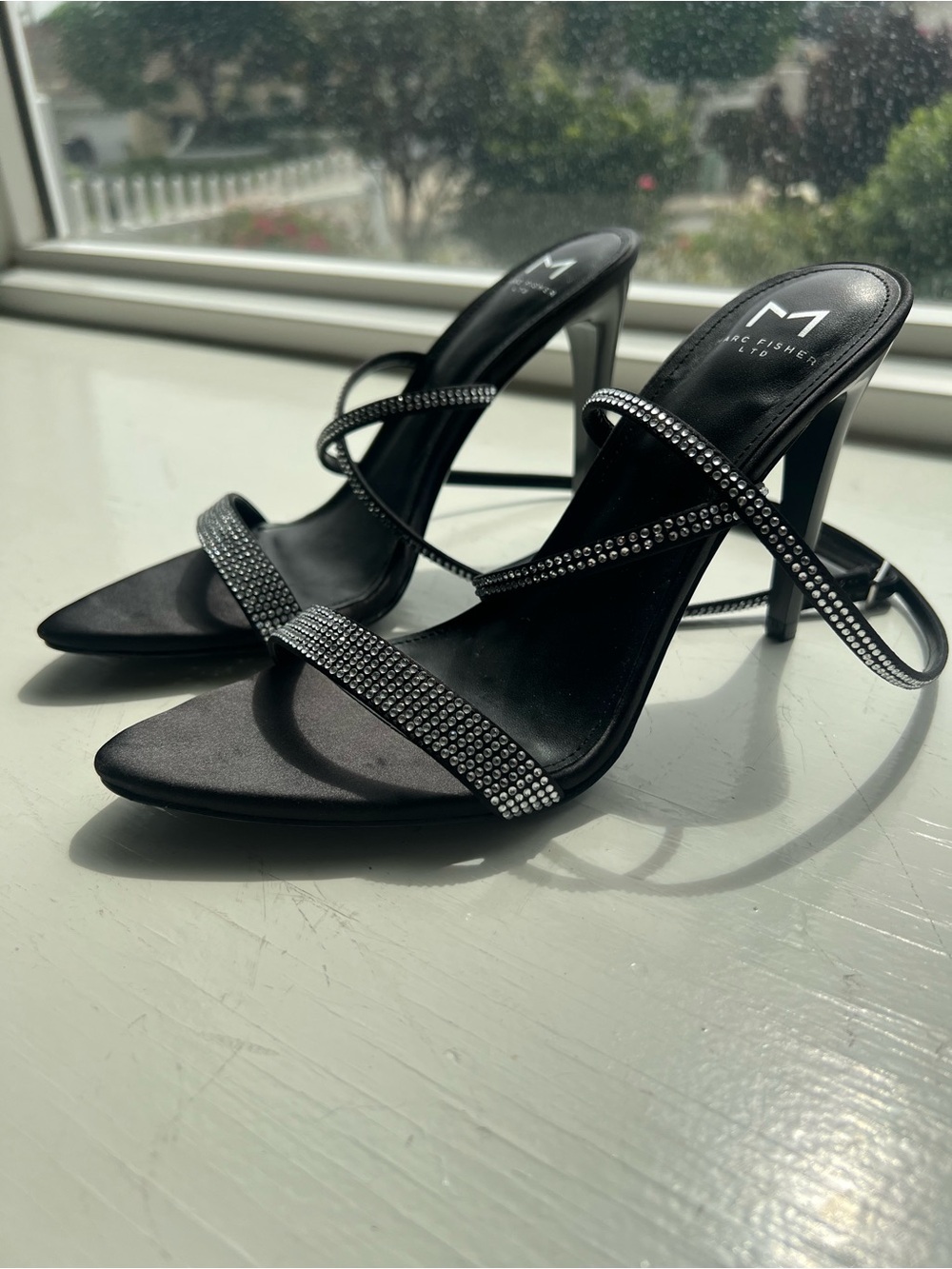 Marc Fisher Ltd Cammile Strappy Sandals, 7.5